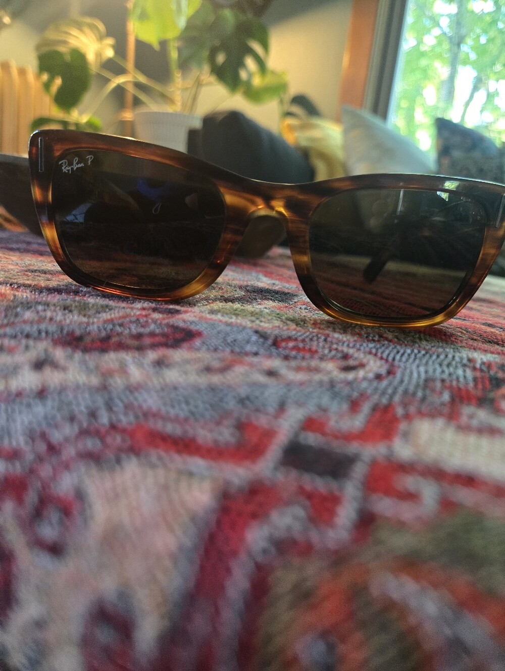 Ray-Ban Tortoise Brown Polarized Sunglasses